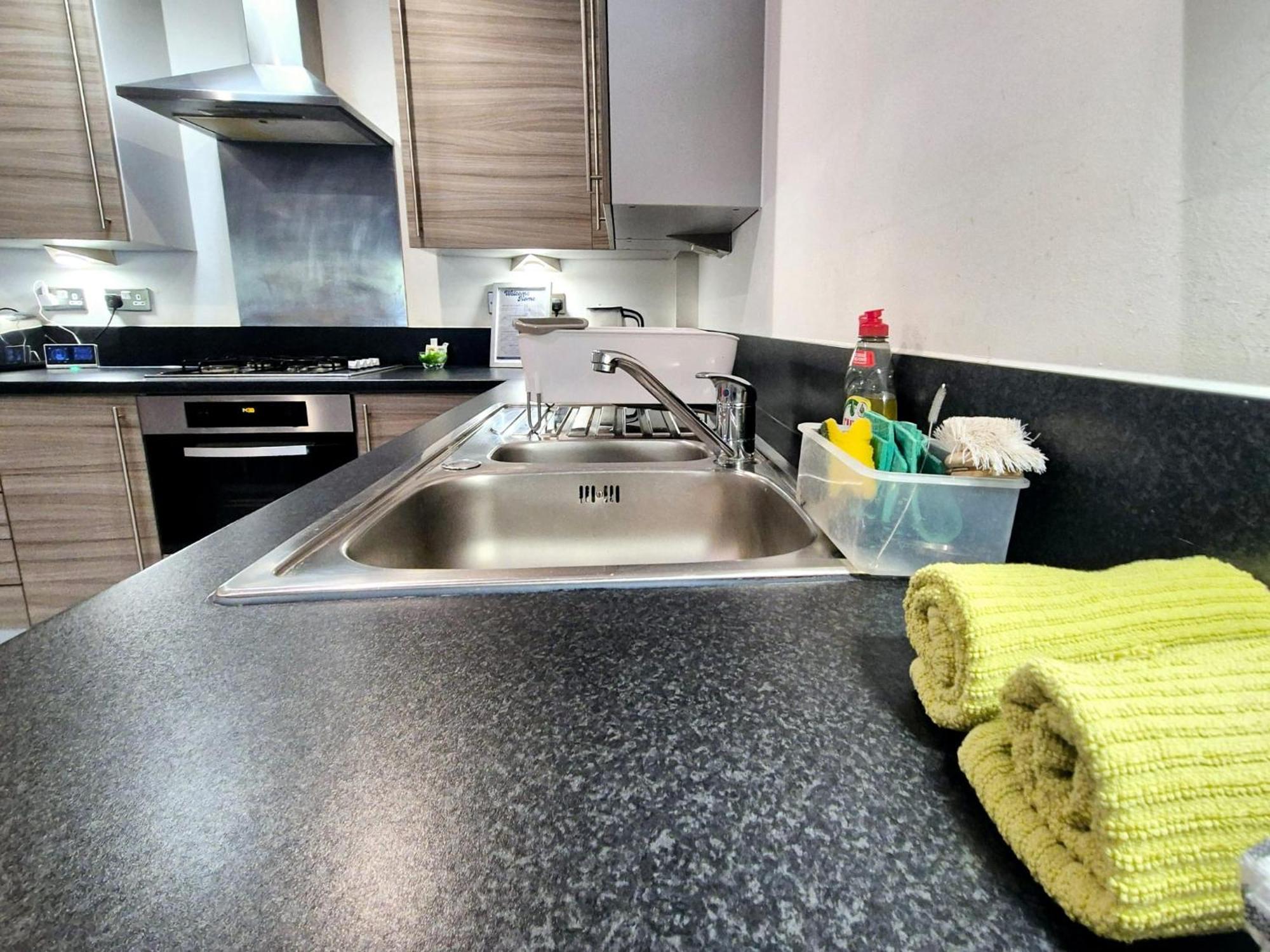 Explore London: 2 Bedroom House In Wood Green Luaran gambar