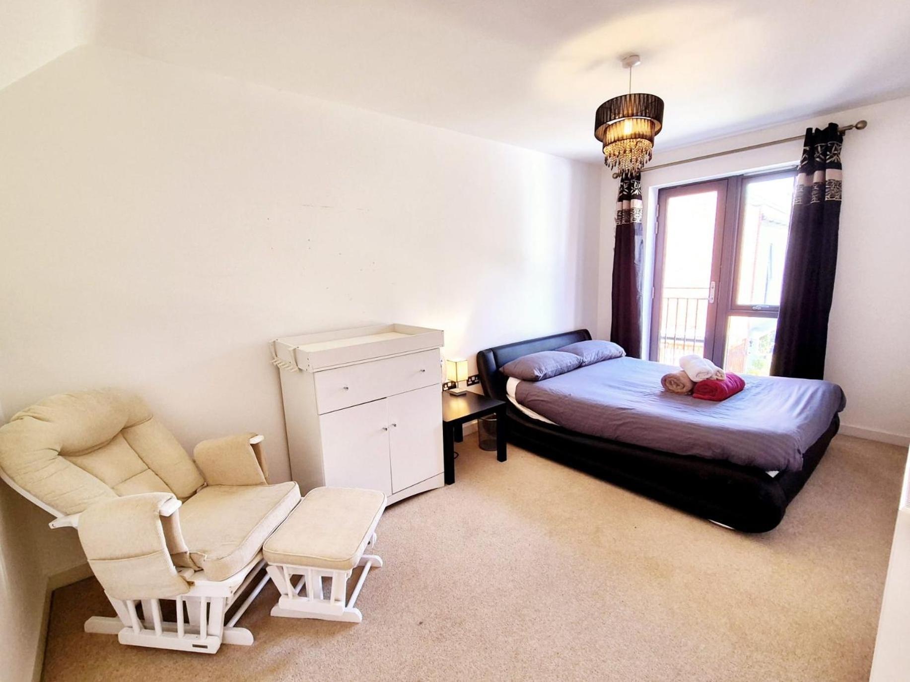 Explore London: 2 Bedroom House In Wood Green Luaran gambar
