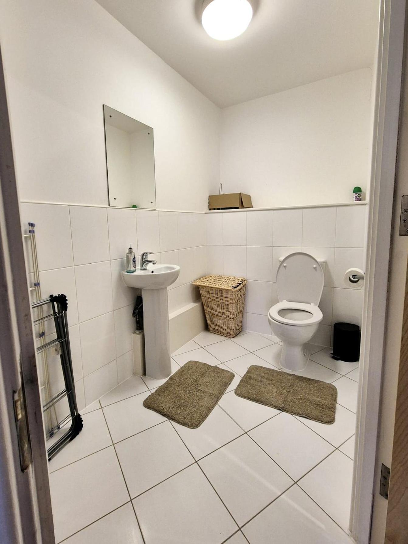 Explore London: 2 Bedroom House In Wood Green Luaran gambar