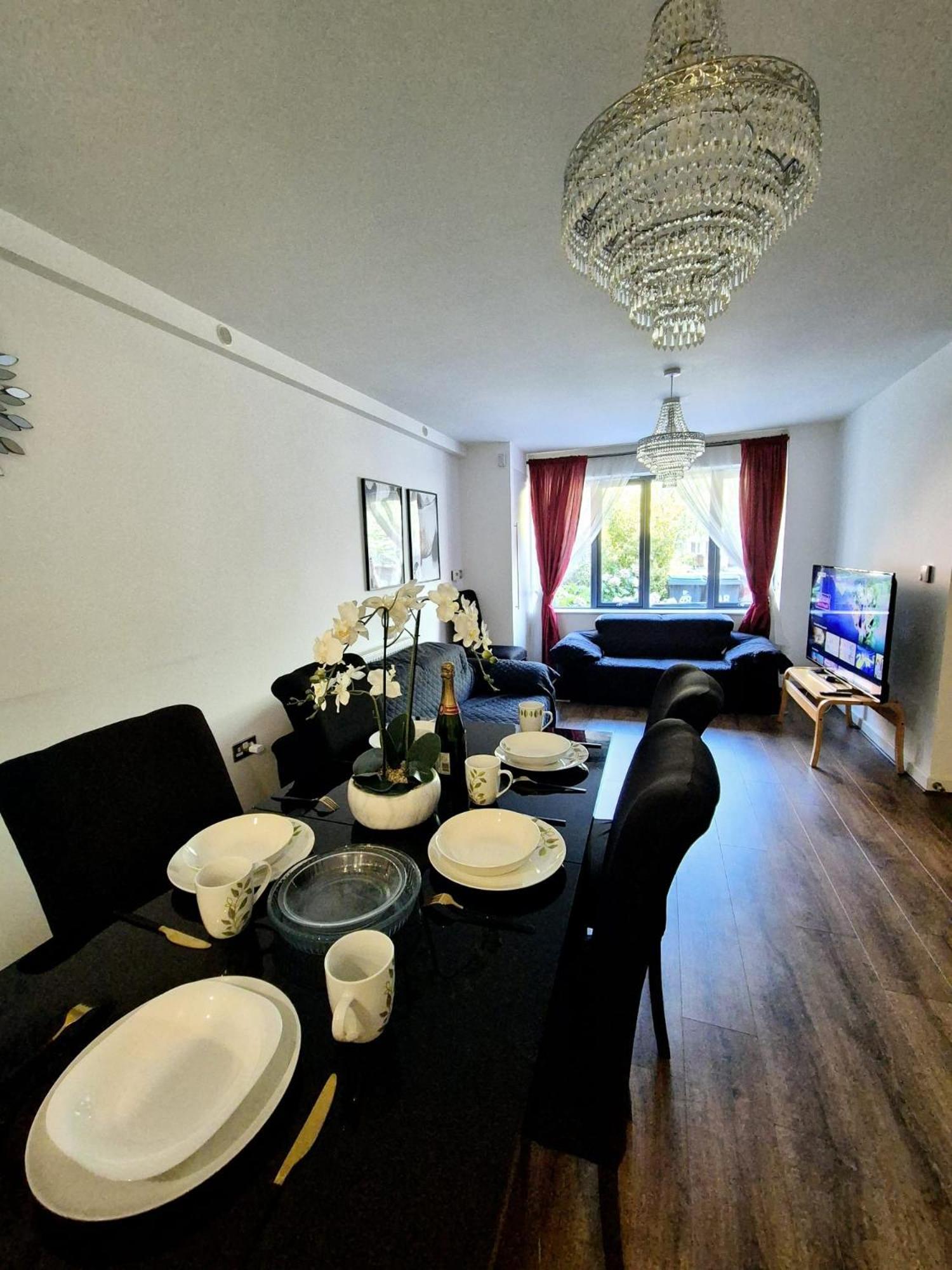 Explore London: 2 Bedroom House In Wood Green Luaran gambar